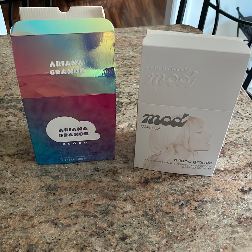 ARIANA GRANDE empty perfume boxes